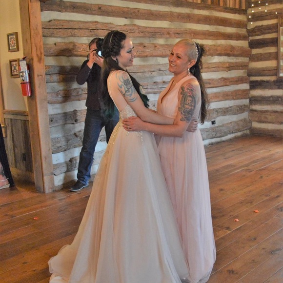 Meet your Posher, April - Picture 7 of 7